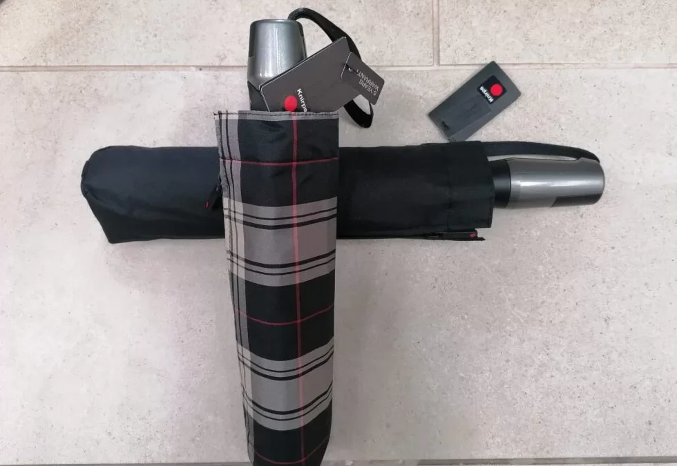 Ombrelli KNIRPS – L’invenzione dell’ombrello pieghevole tascabile